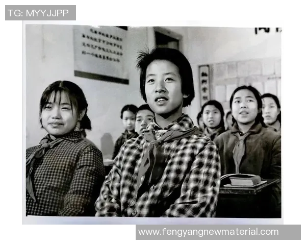 足球明星职业生涯全景展示与成就分析简历表